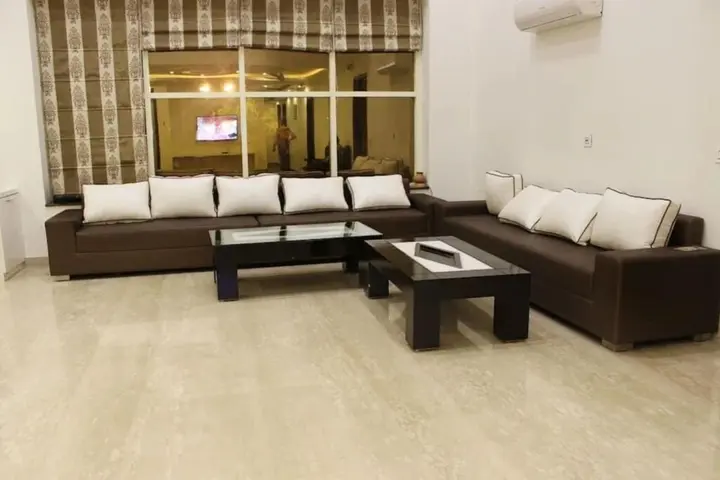 Панипат: Smart Inn Hotel