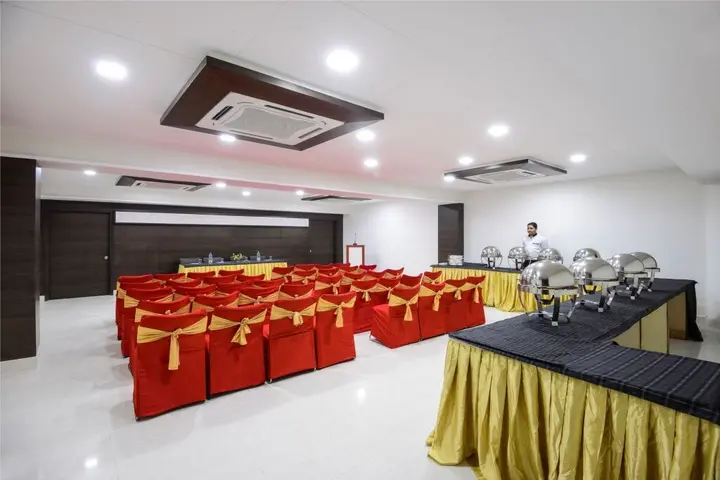 Агра: Hotel Ashish Palace
