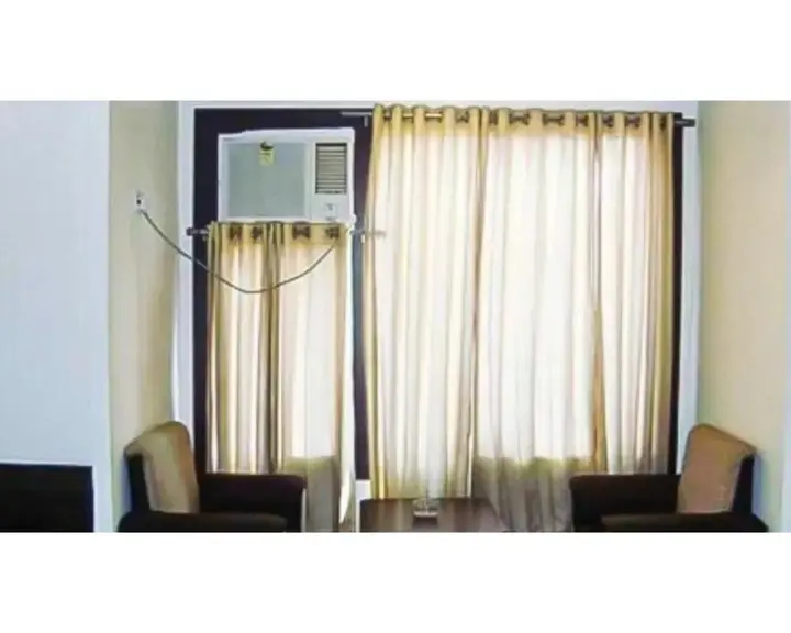 Катра: Hotel Natraj