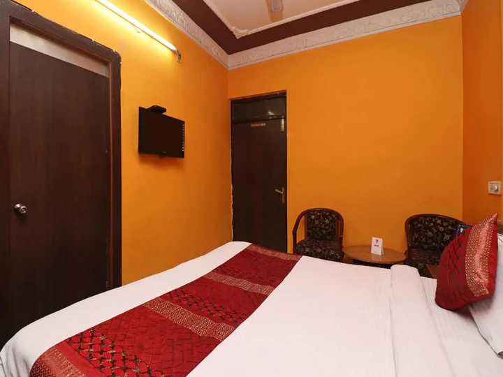 Катра: Hotel Novelty