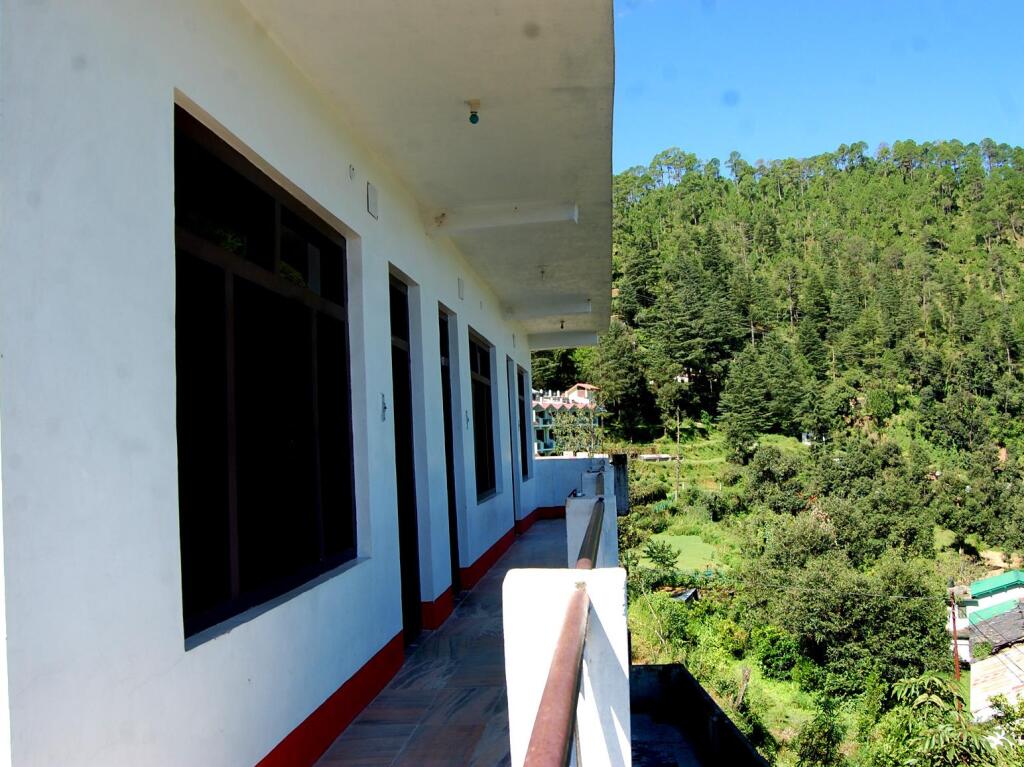 Snow View Guest House Kausani — фото 2