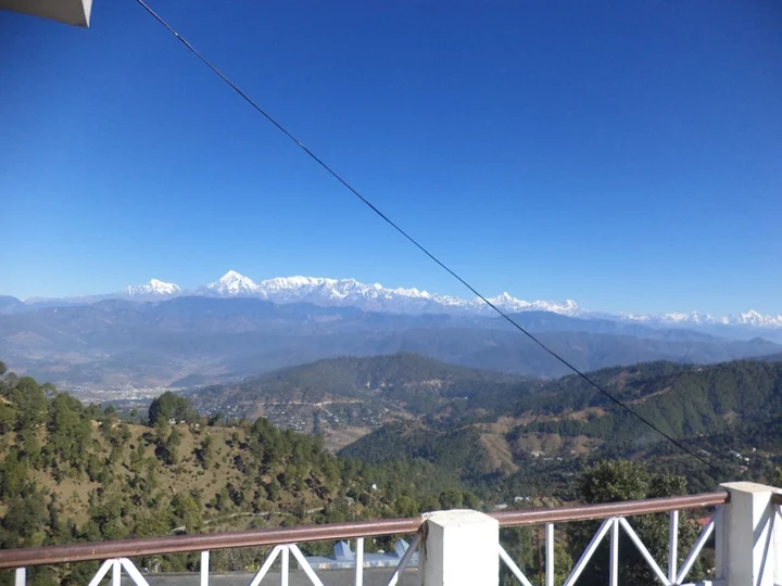 Раникхет: Snow View Guest House Kausani