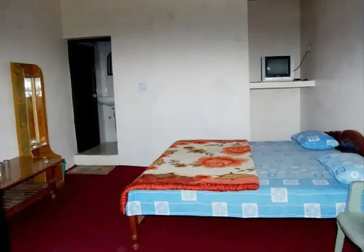 Раникхет: Snow View Guest House Kausani