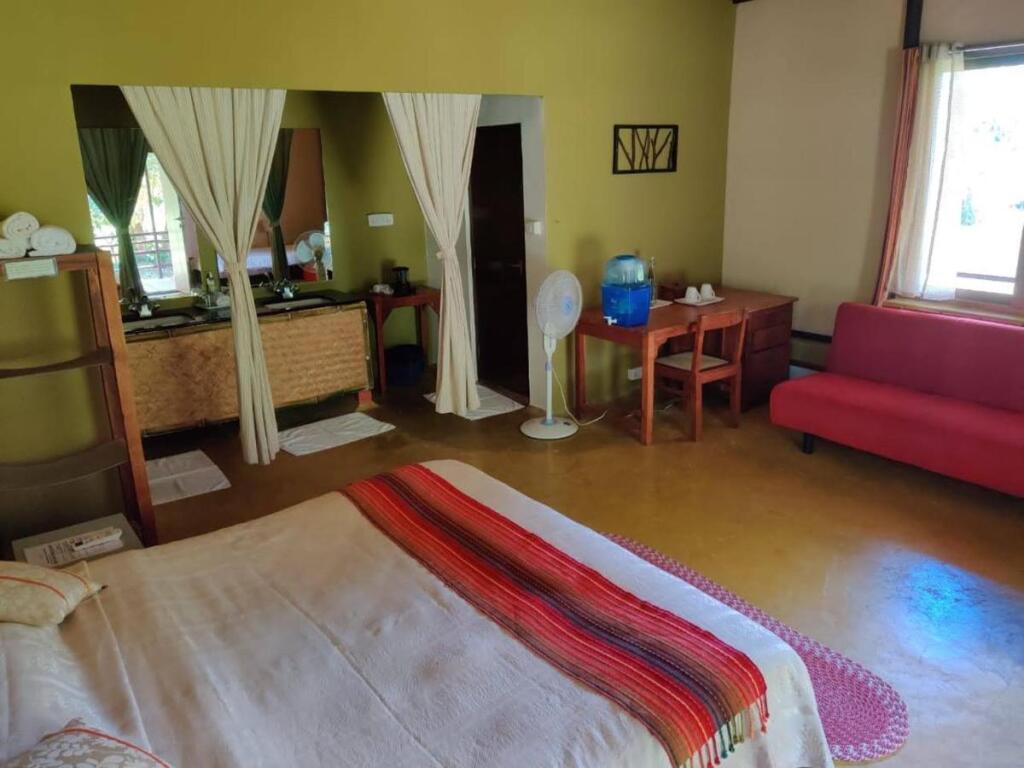 Ути: Jungle Hut Resorts