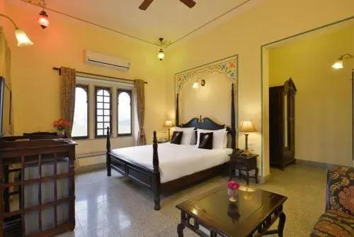 Узел Хануманангарх: Rajvi Palace Hotel