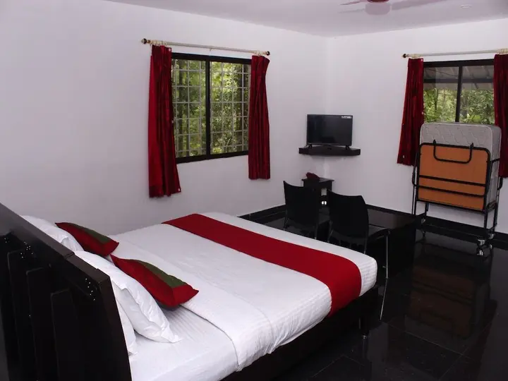 Салем: OYO 14807 Hotel Yercaud The Raintrees