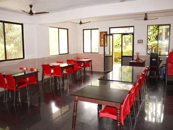 Салем: OYO 14807 Hotel Yercaud The Raintrees