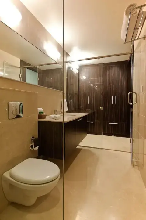Ахмеднагар: Iris Premiere Bed and Breakfast