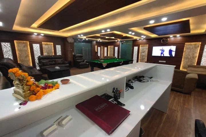 Гуруграм: OYO 酒店玫丹塔 III 馆套房(OYO Rooms Medanta III)