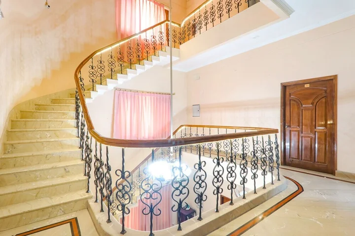 Праяградж: Fabhotel Raka Inn