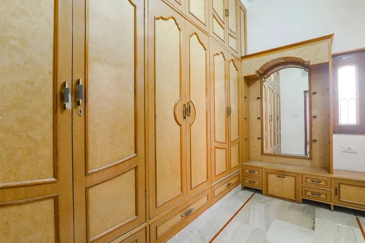 Праяградж: Fabhotel Raka Inn