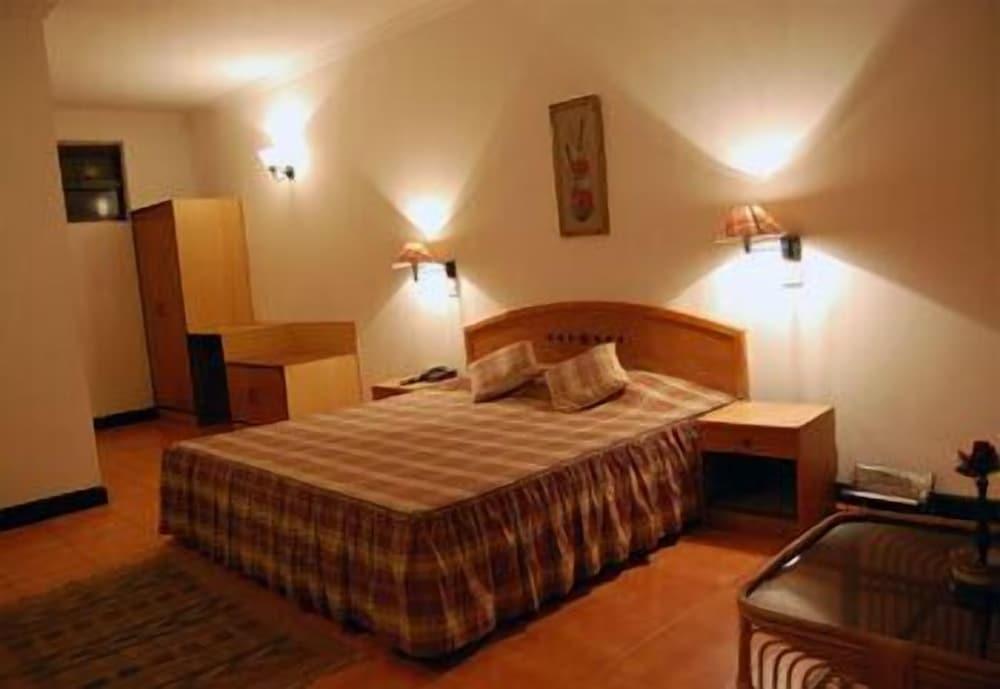 Раникхет: Woodsvilla Residency Ranikhet