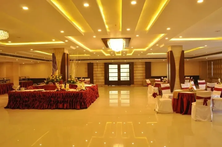 Лакхнау: Sapna Clarks Inn