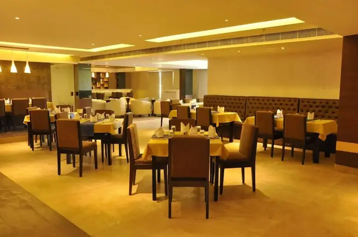Лакхнау: Sapna Clarks Inn