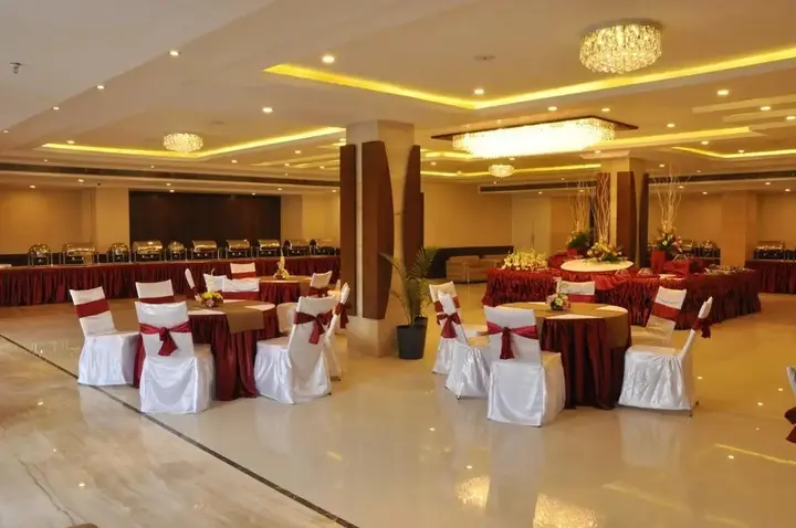 Лакхнау: Sapna Clarks Inn