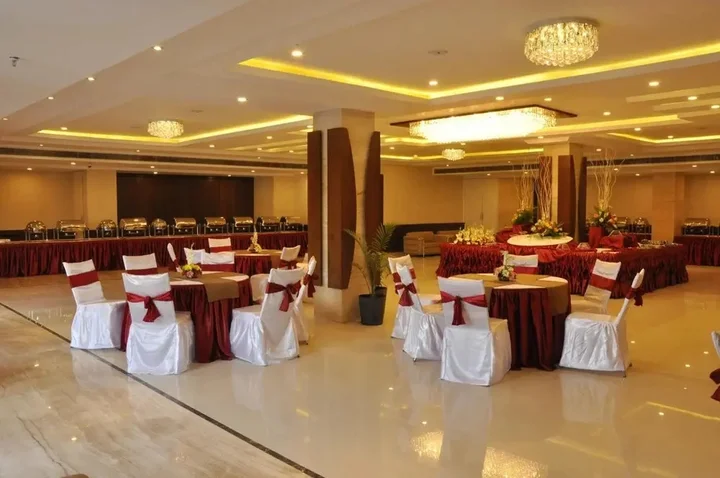 Лакхнау: Sapna Clarks Inn