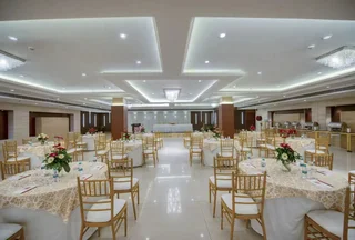 Лакхнау: Sapna Clarks Inn