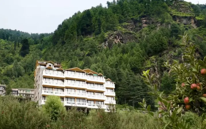 Манали: Serenity Resort & Spa by DLS Hotels