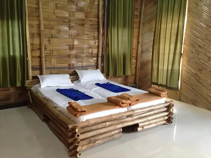 Сазан: Gir Villa Resort