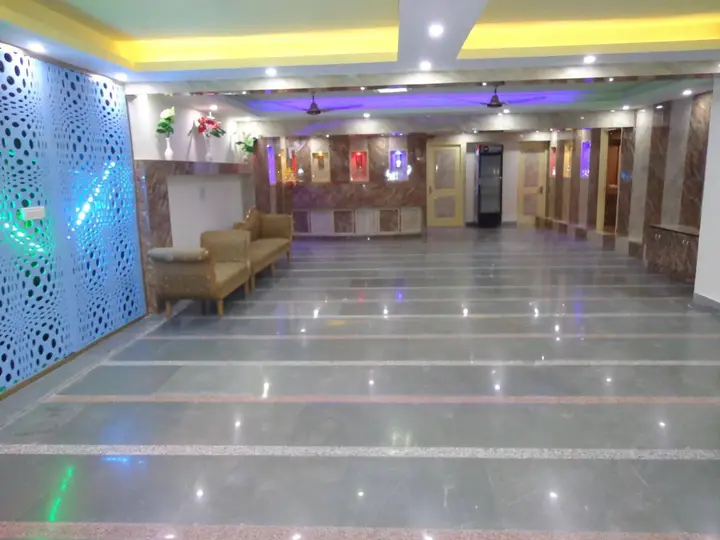 Нью-Дели: Airport Hotel The Paramont