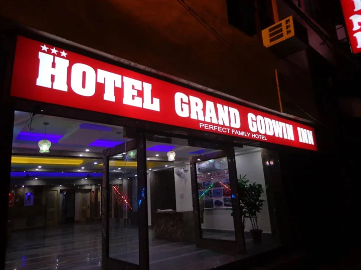 Нью-Дели: Airport Hotel The Paramont