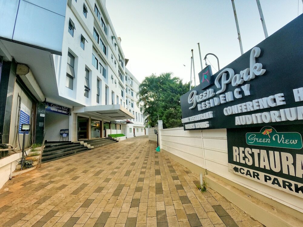 Велламундра: Park Residency