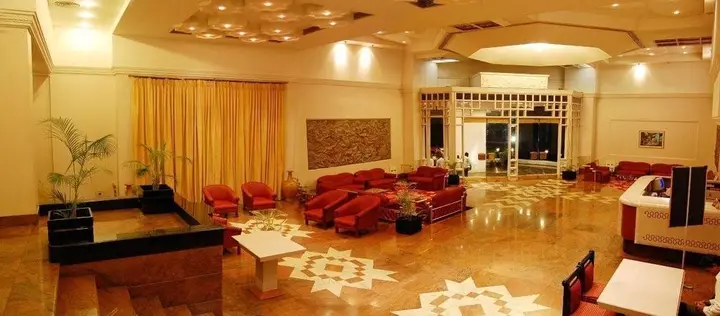 Солапур: Hotel Tripursundari
