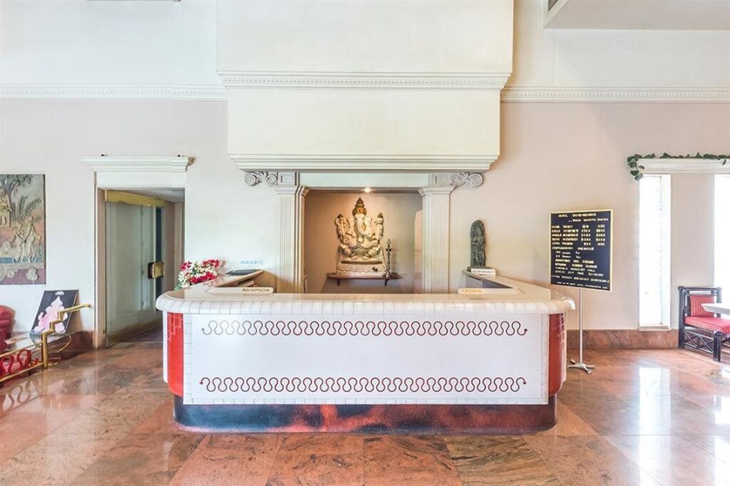Солапур: Hotel Tripursundari