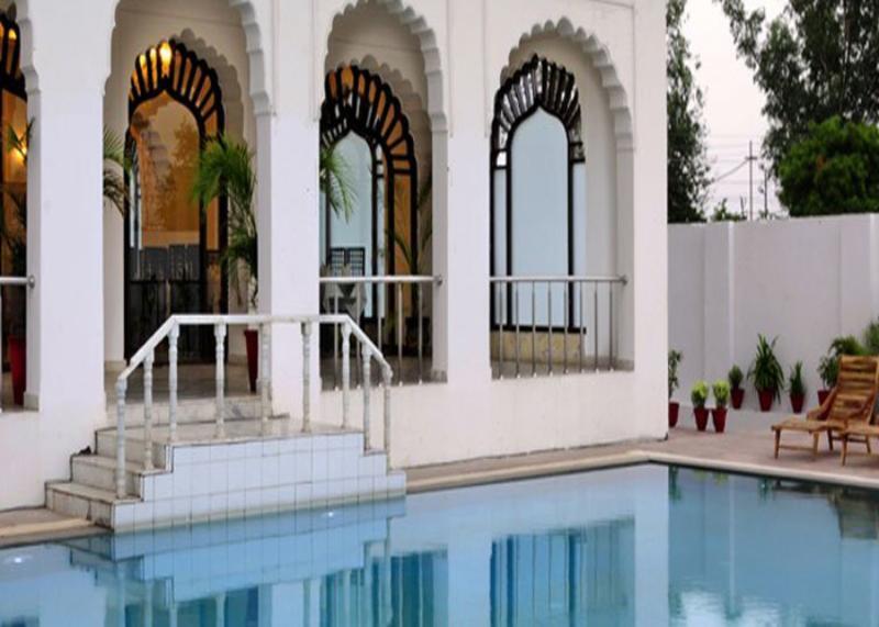 Агра: Hotel Utkarsh Vilas