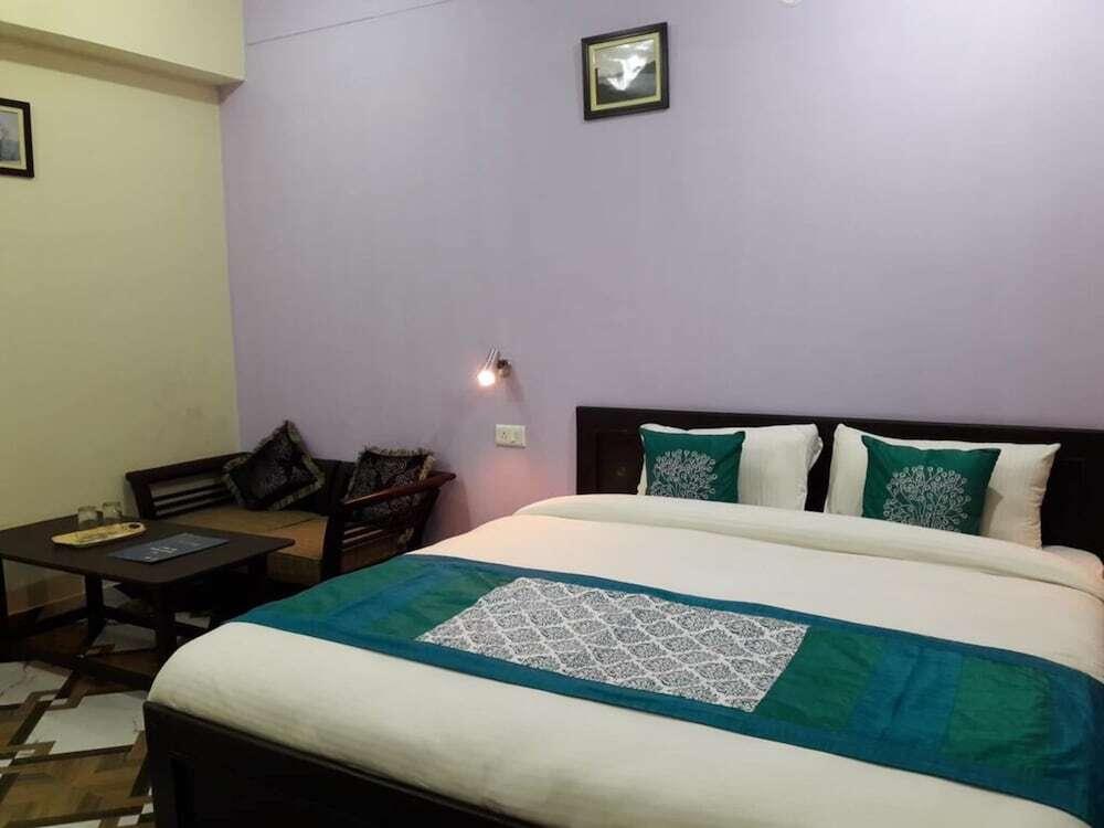 Наинитал: Hotel Avlokan - Near Kainchi Dham Mandir