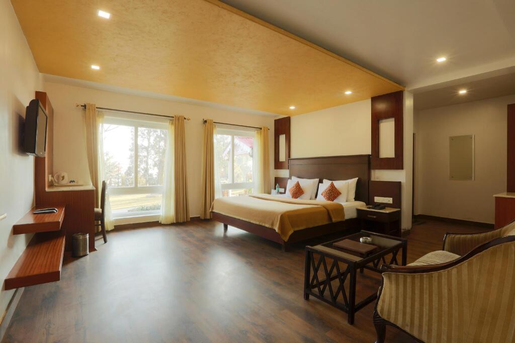 Чамба: Alps Resort Dalhousie