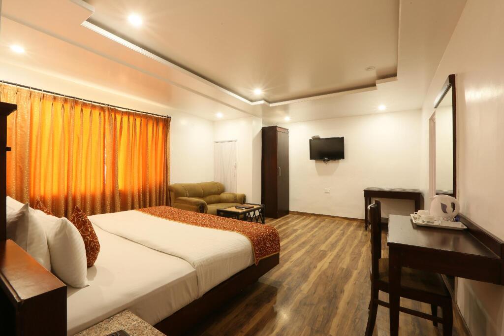 Чамба: Alps Resort Dalhousie