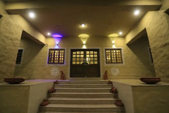 Khiyansaria: Hariyali Dhani Camps and Resorts