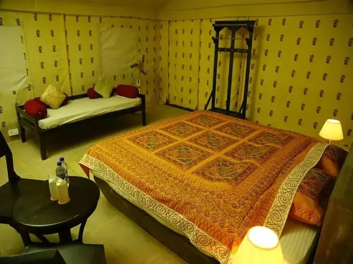 Khiyansaria: Hariyali Dhani Camps and Resorts