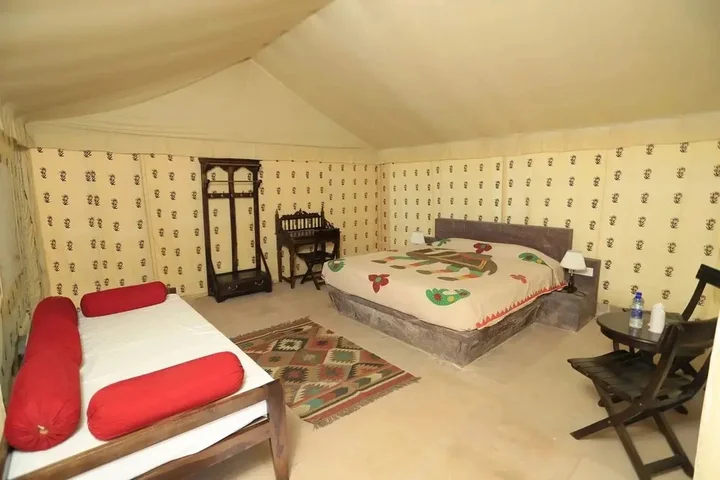 Khiyansaria: Hariyali Dhani Camps and Resorts