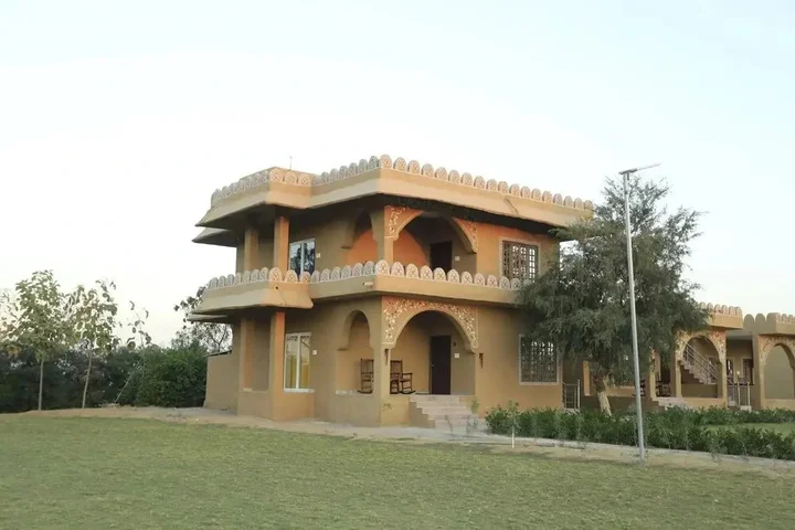 Khiyansaria: Hariyali Dhani Camps and Resorts