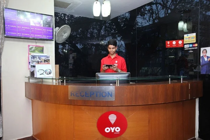 Бангалор: OYO 437 Hotel Vastav Comforts Inn