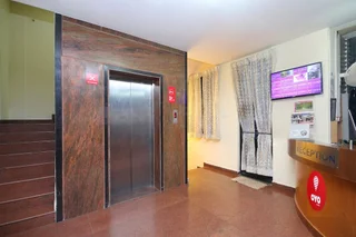 Бангалор: OYO 437 Hotel Vastav Comforts Inn