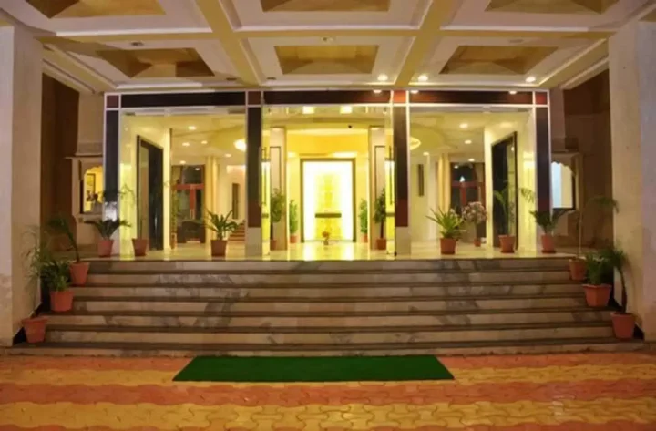 Бармер: Rishab Club & Resort