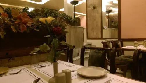 Тхане: Hotel Sai Sanidhya