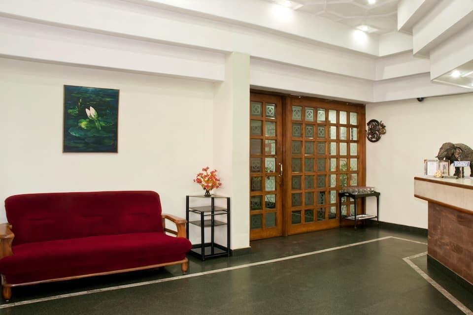 Hotel Darshan — фото 1
