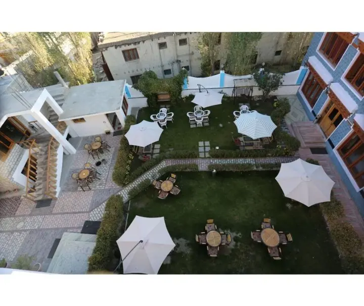 Лех: Hotel Rafica