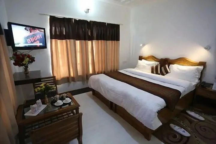 Лех: Hotel Rafica