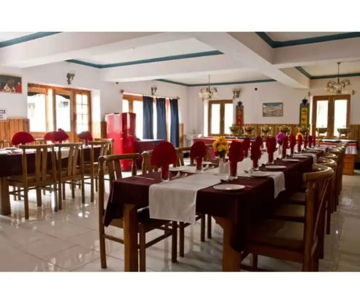 Лех: Hotel Rafica