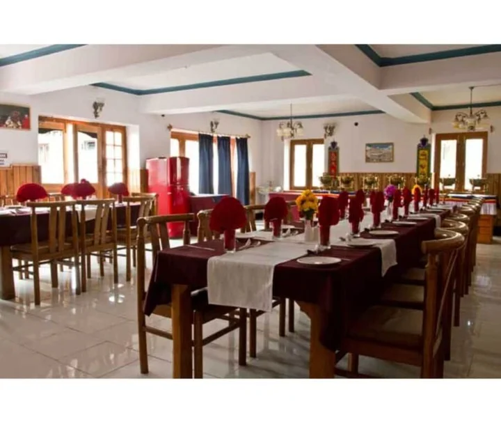 Лех: Hotel Rafica