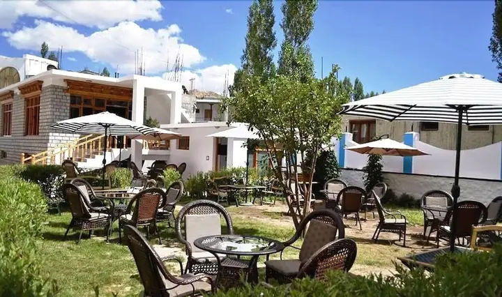 Лех: Hotel Rafica