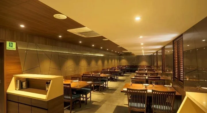 Раджкот: Hotel Kavery