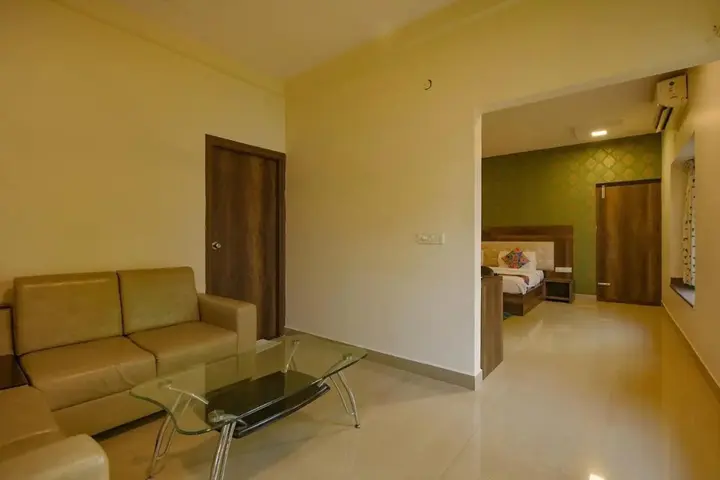 Бангалор: Hotel Cranberry Delight