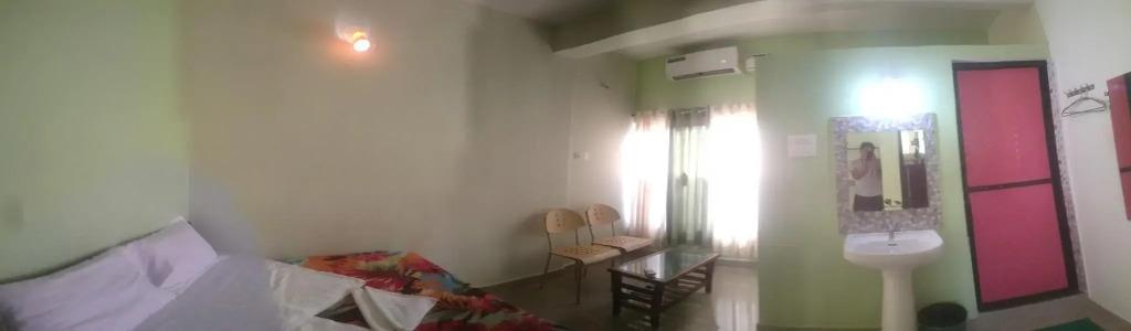 Арамбол: Bhoomi Holiday Home