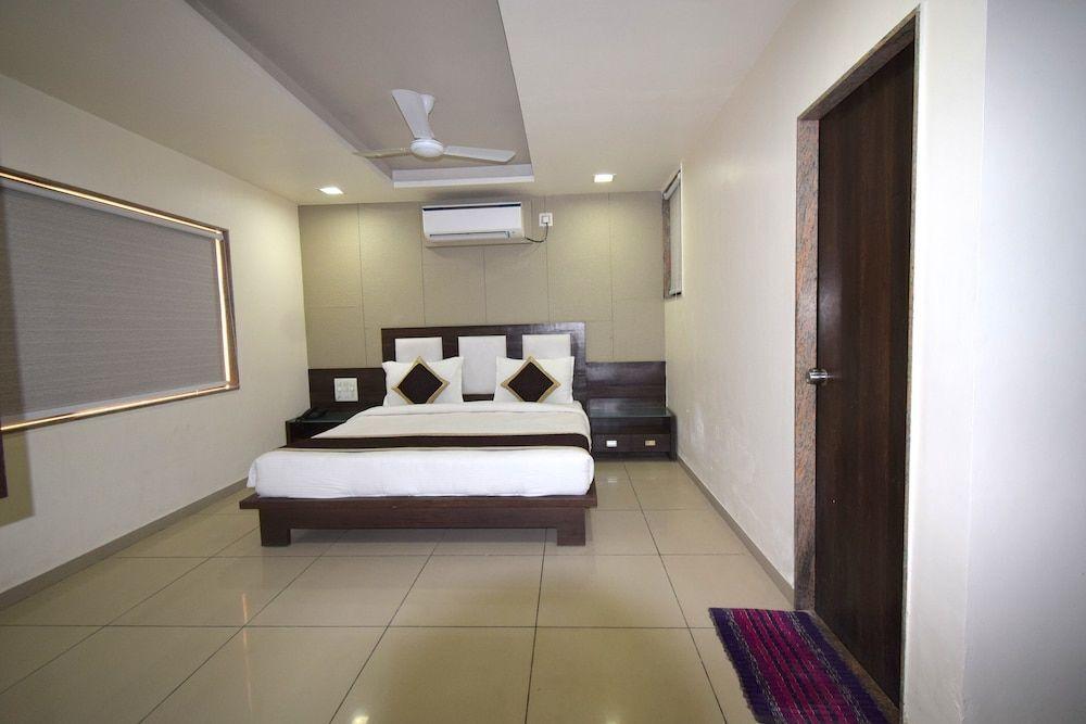 Дварка: Hotel The Grand Krishna Inn